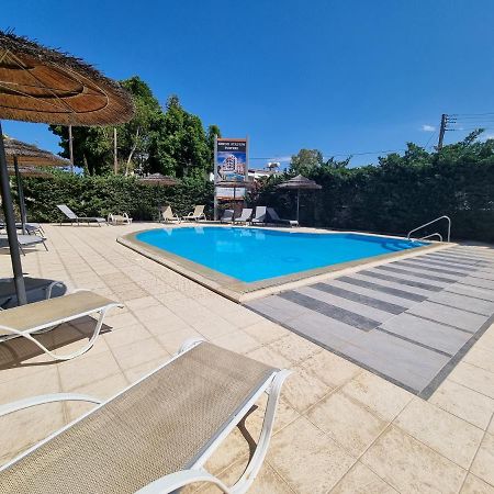 Shades Of Blue Apartment Larnaca Bagian luar foto